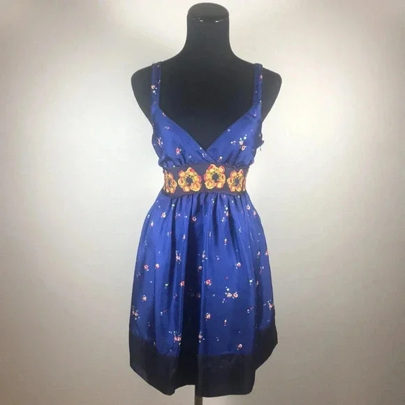 Johnny Was 100% Silk Dress Embroidered Boho Ikat - Picture 1 of 8